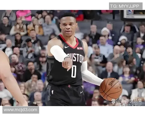 拉塞尔威斯布鲁克的传奇篮球生涯与未来发展展望